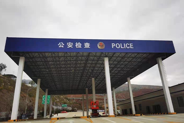 额尔古纳网架结构屋顶